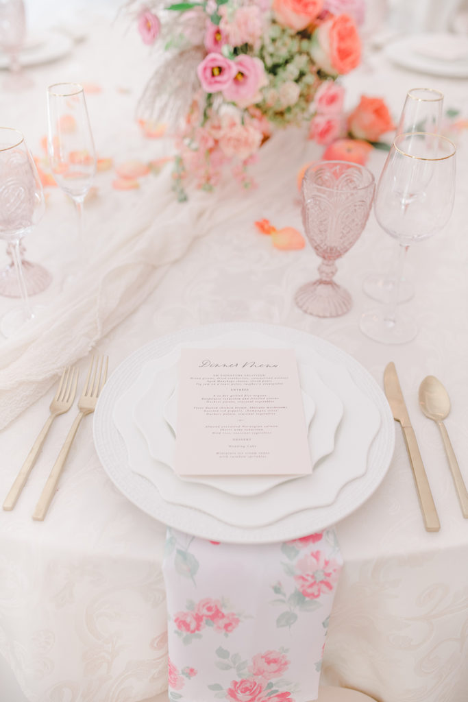 ten wedding tablescape ideas, lace and belle, Morgan Taylor Artistry