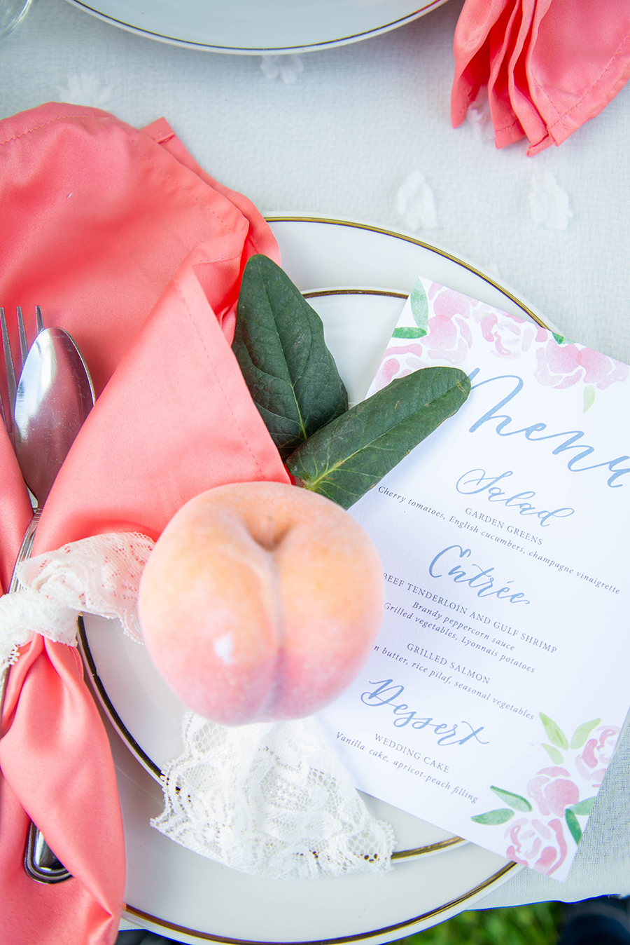ten wedding tablescape ideas, custom menu cards, lace and belle, Pamela Williams Photography