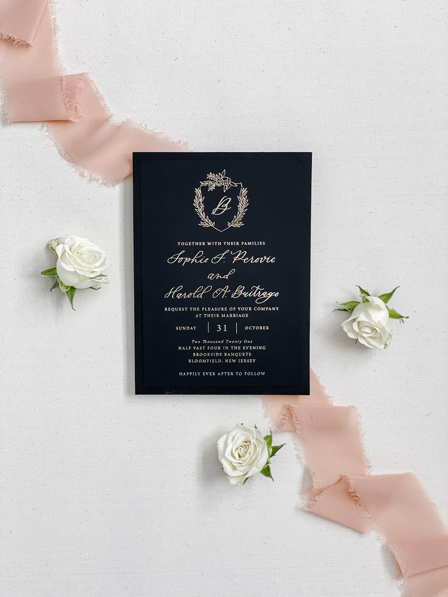 How to Incorporate Color into your Wedding Invitations, black wedding invitations, modern wedding invitations, gold metallic foil wedding invitations, Lace and Belle invitations